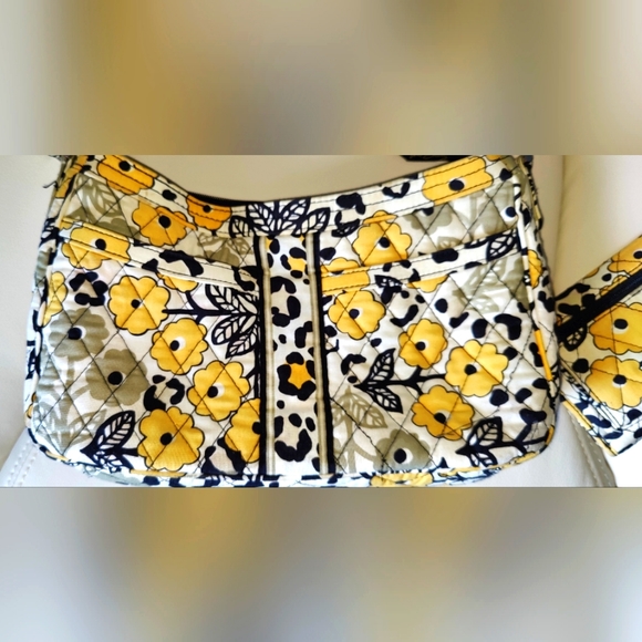 Vera Bradley Purse and Matching Wallet - Picture 2 of 15